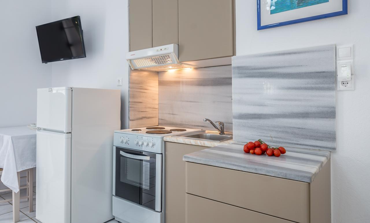 Milos Apartments Adamantas  Exterior photo